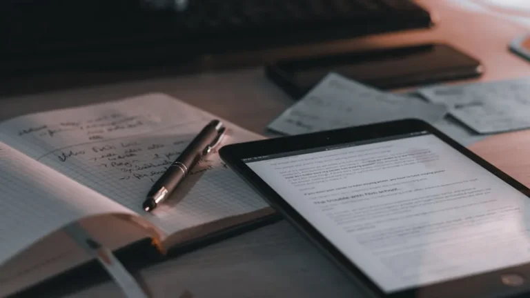 How to Write About Art Without Using Empty Jargon